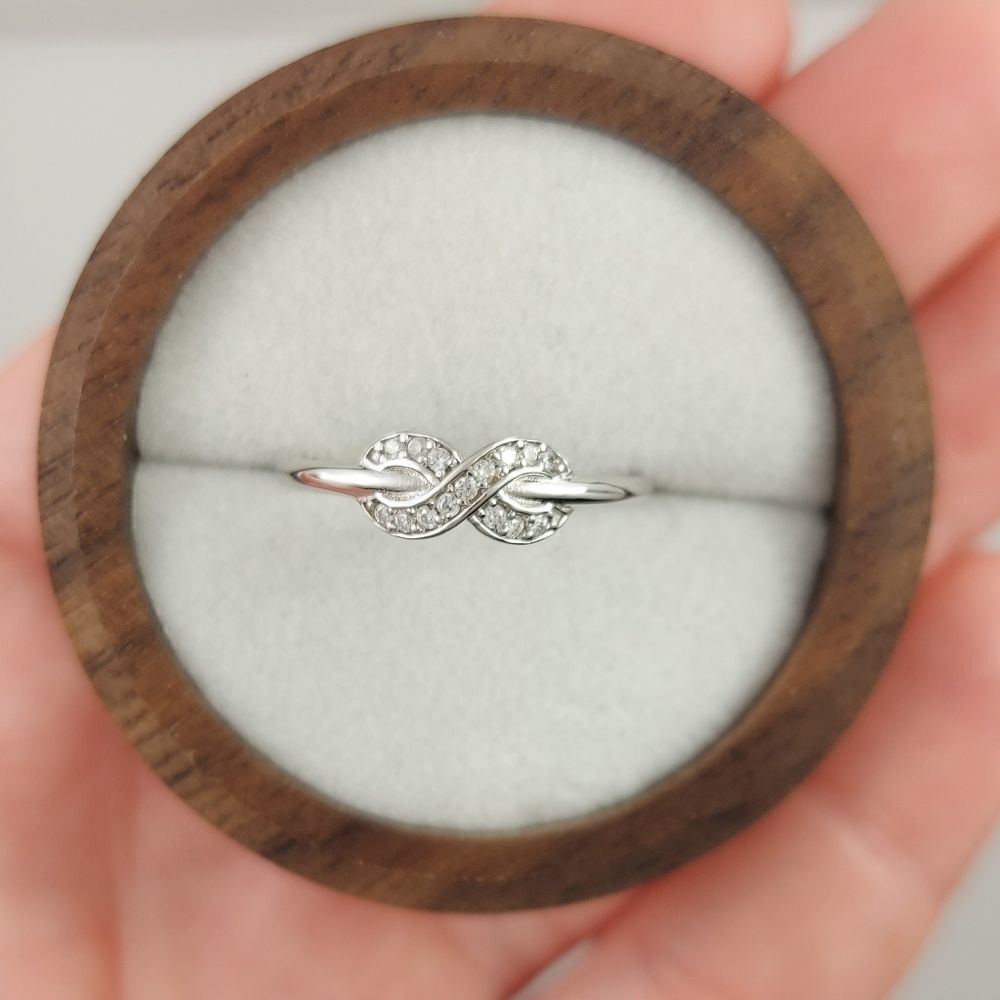 925 Sterling Silver Infinity Ring - Picture 4 of 7